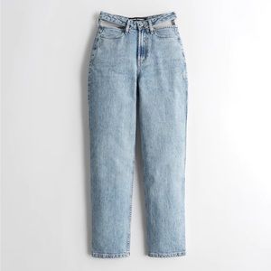 Hollister/Social Tourist ULTRA HIGH-RISE CUTOUT STRAIGHT JEANS